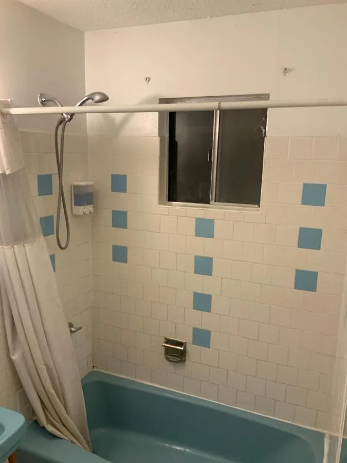 Homestay The Yellow Penthouse Llc Las Vegas