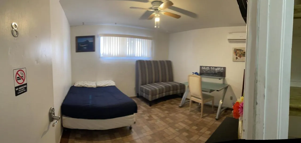 The Yellow Penthouse Llc Las Vegas 0*,