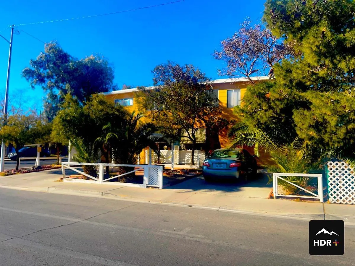 Homestay The Yellow Penthouse Llc Las Vegas
