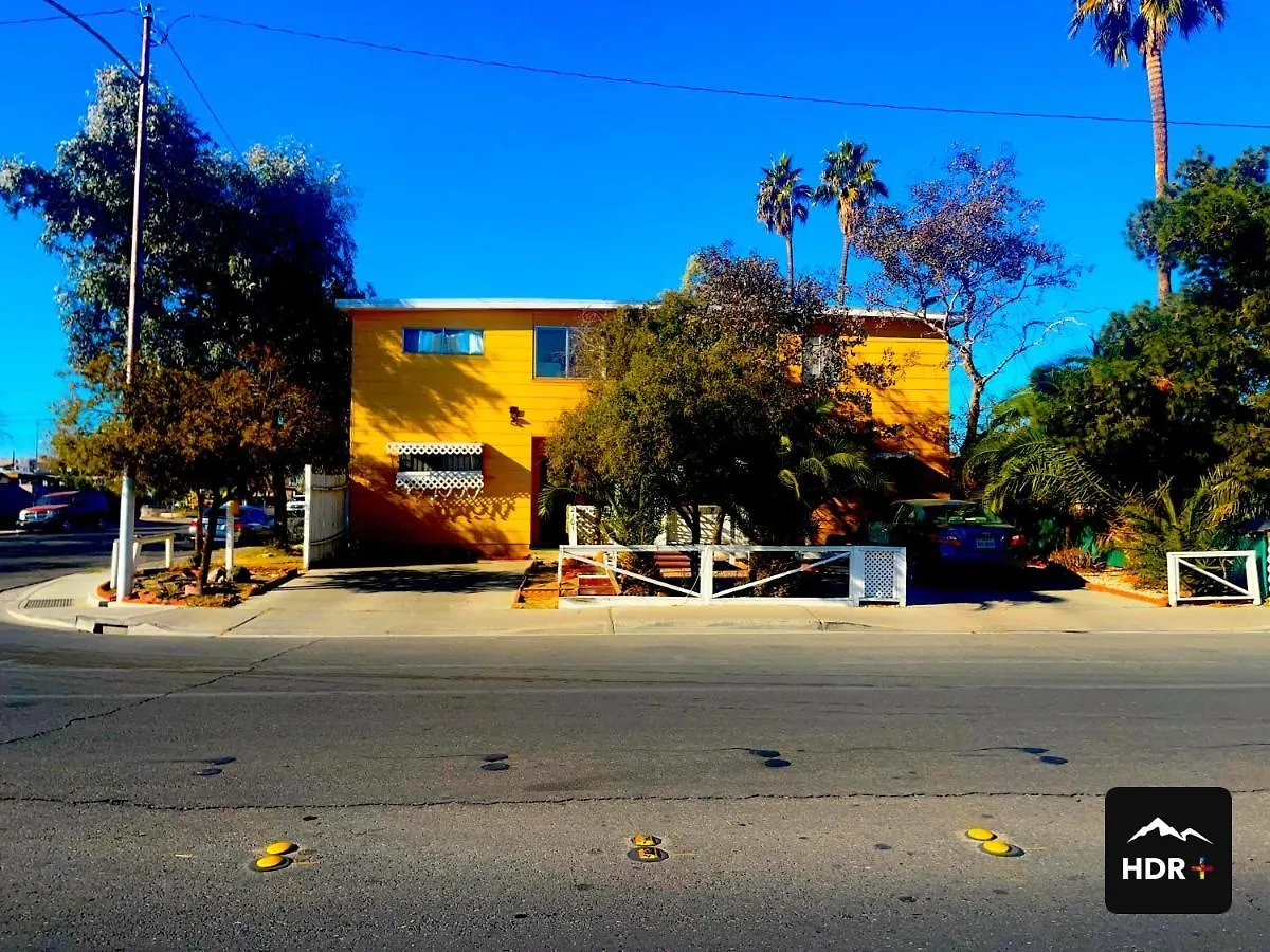 Homestay The Yellow Penthouse Llc Las Vegas United States