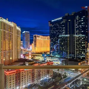 Mgm Signature-18-701 1br2ba Strip View Balcony Holiday home